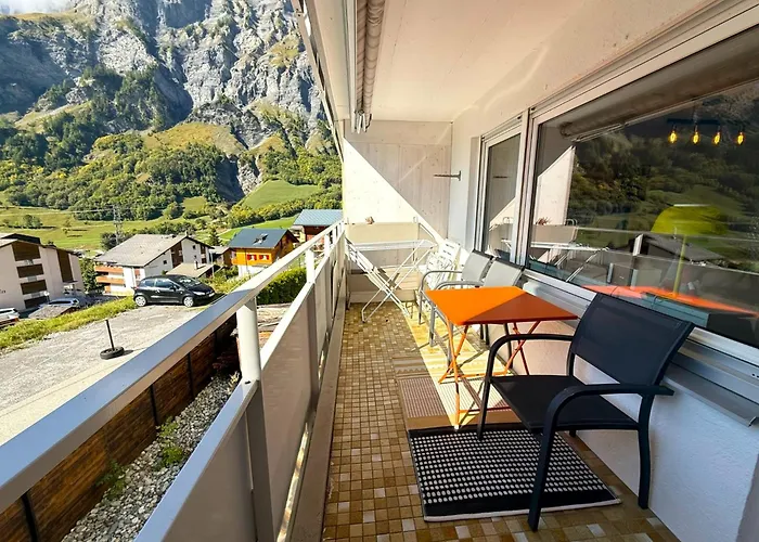 아파트 Salute 105 로이커바드