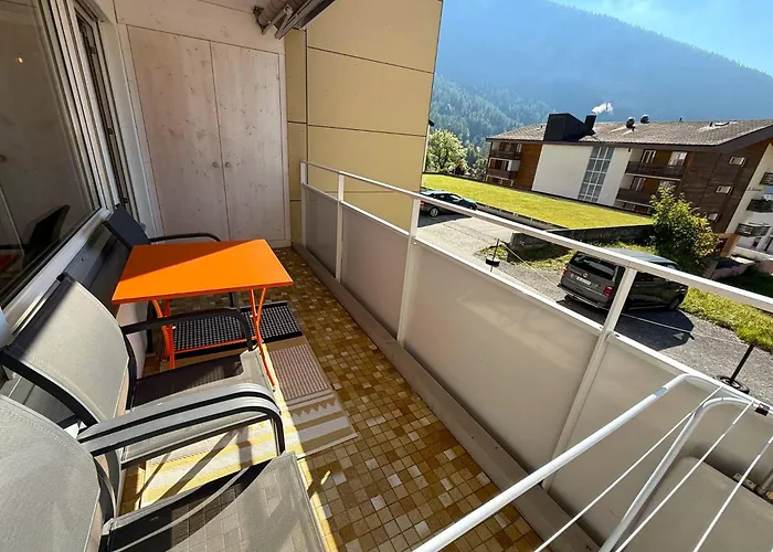 Salute 105 로이커바드