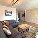 Salute 105 Apartment *