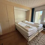 Salute 105 Apartment *